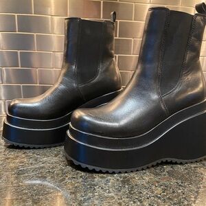 Steve Madden Platform Boots